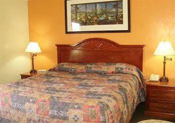 Rodeway Inn Perry ภายนอก รูปภาพ